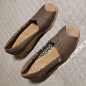 TOMS ESPADRILLES 9W brown